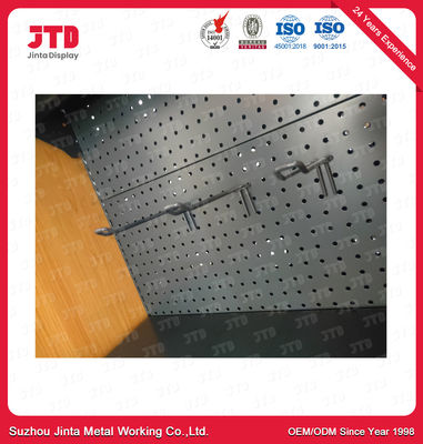 OEM Metal Raf Mağazası Teşhir Rafları Yuvarlak Delikli Arka Panel Ahşap Çerçeve Süpermarket Teşhir Rafları